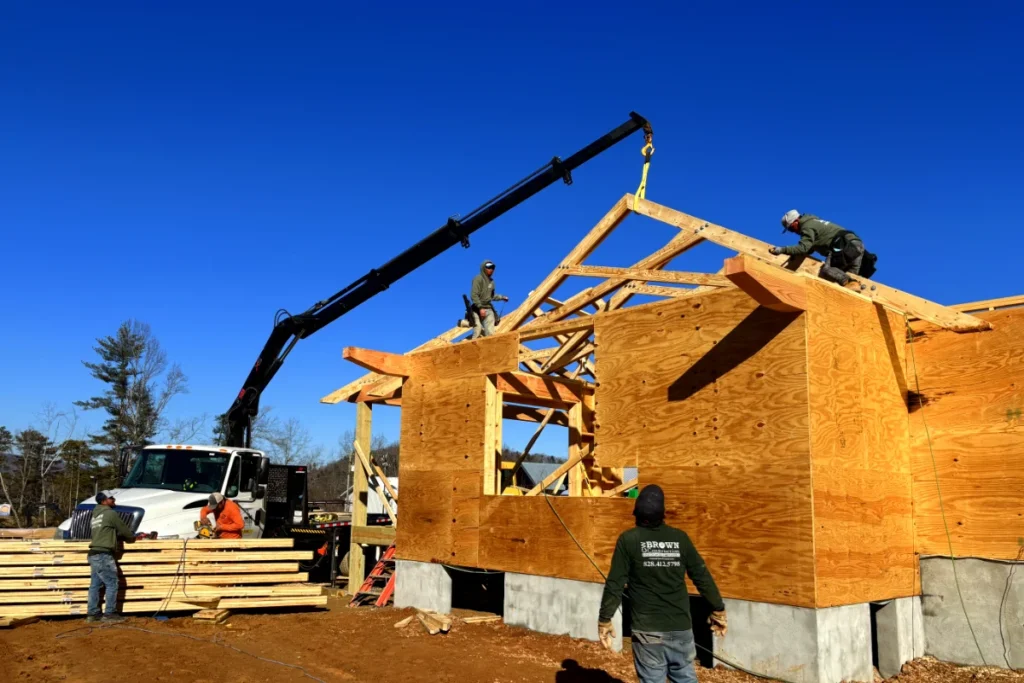 Crane truck truss placement Hendersonville NC by Up! Up! Lifting